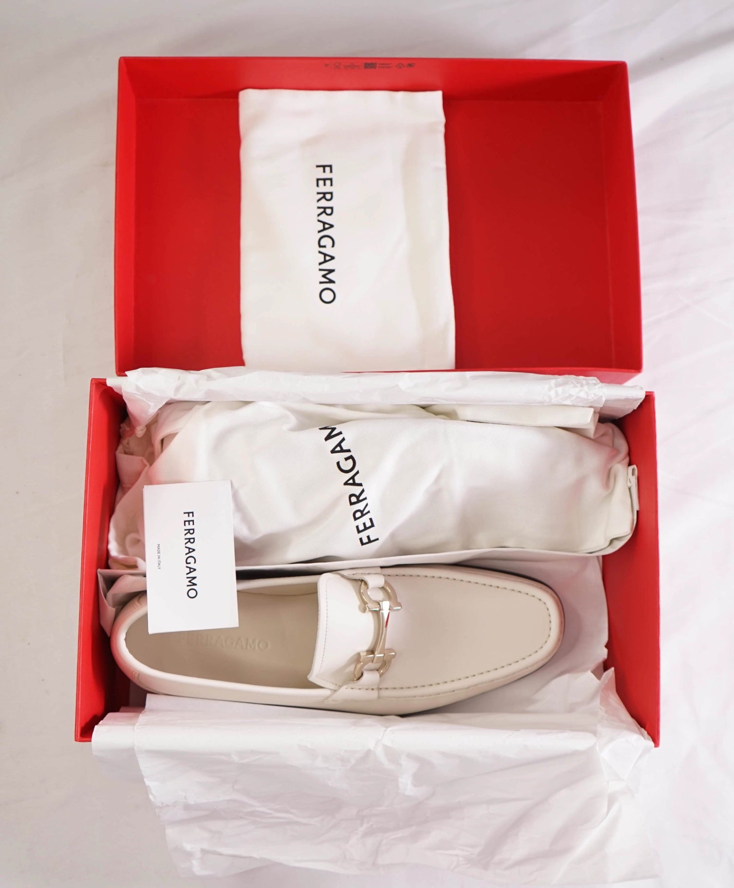 $850 FERRAGAMO - White "GRANDIOSO" Loafers Leather - 9.5 E