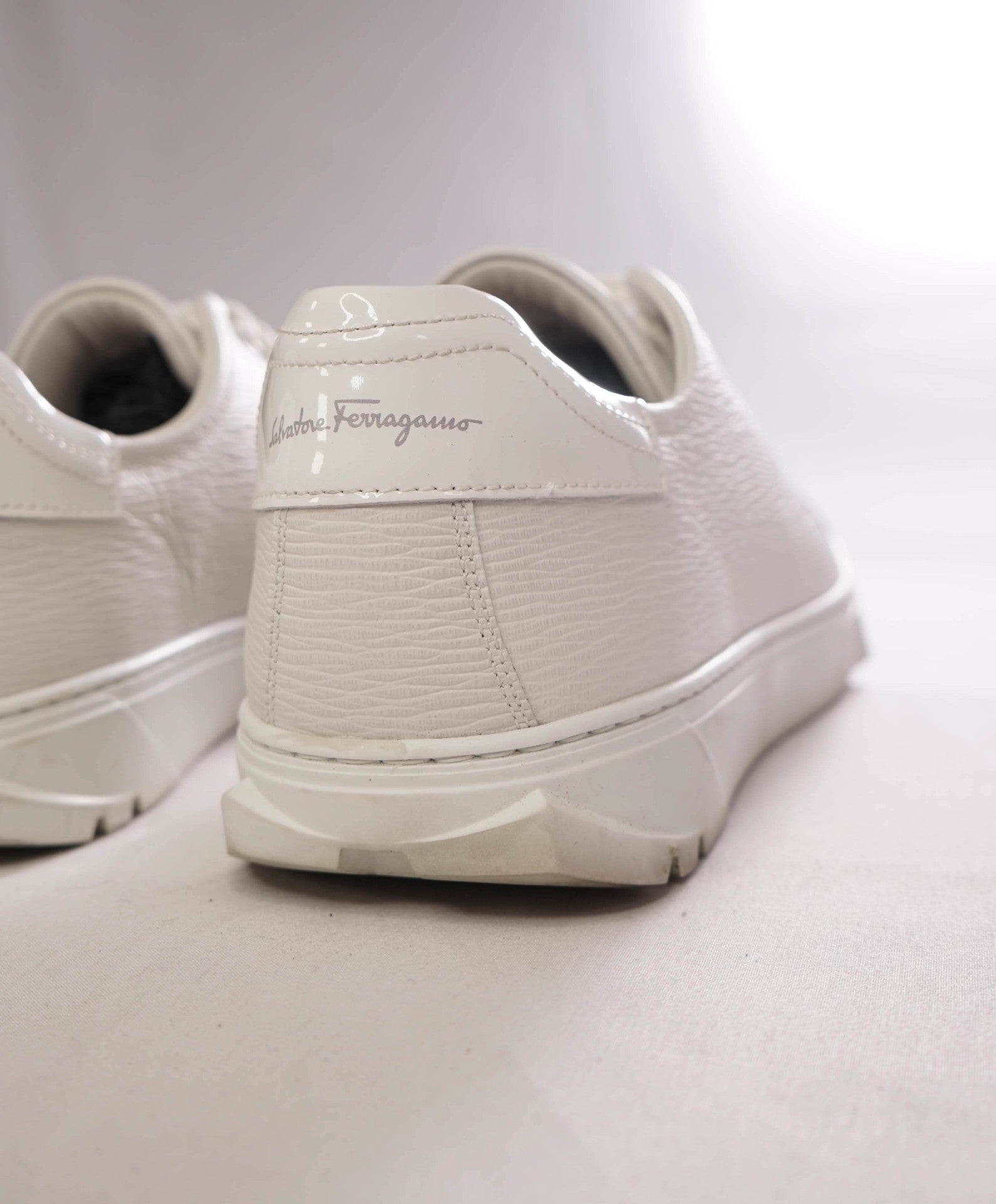$750 FERRAGAMO - White Sneakers Textured Leather - 9 M