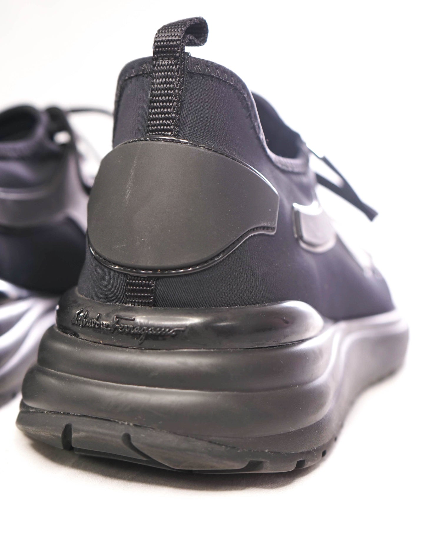 $750 SALVATORE FERRAGAMO - Black Runner Sneakers - 10.5 M