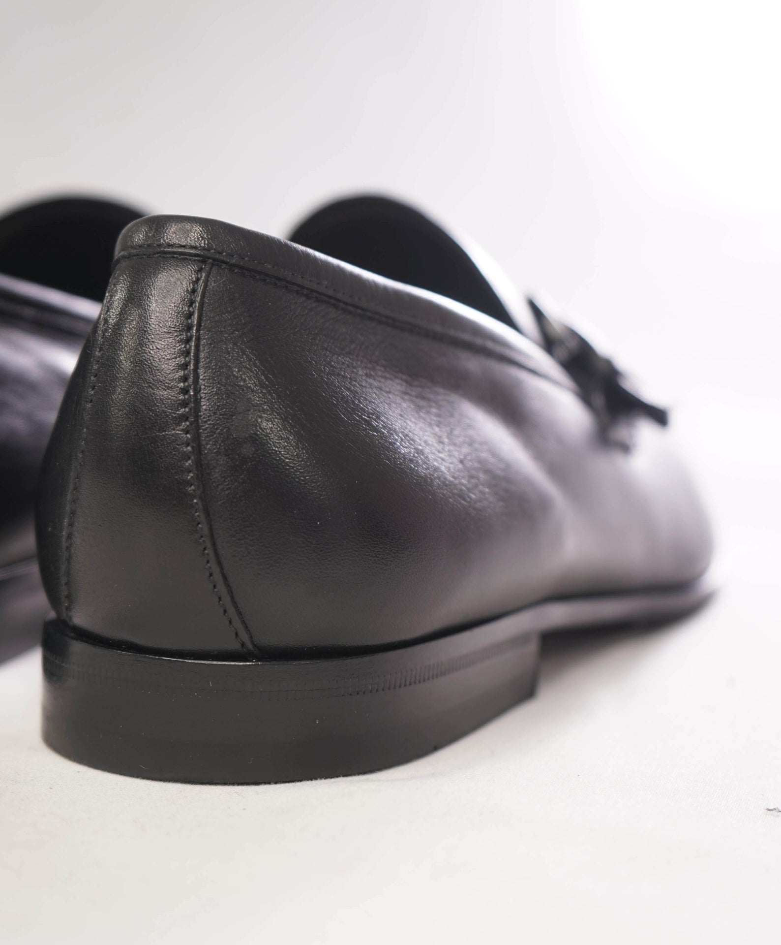 $950 SALVATORE FERRAGAMO - Leather Black Loafers - 9 EE