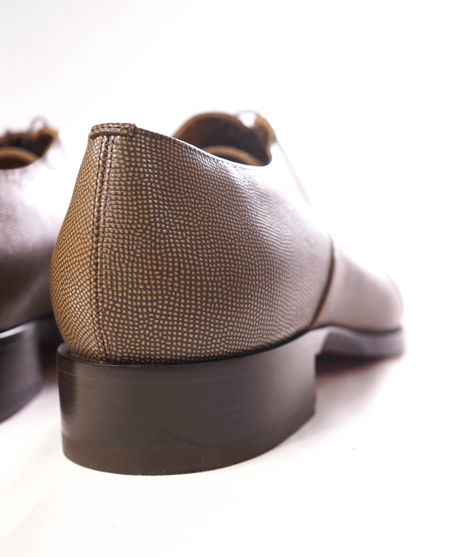 $1,145 CHRISTIAN LOUBOUTIN - BOABI Brown Oxfords - US 13 (46EU)