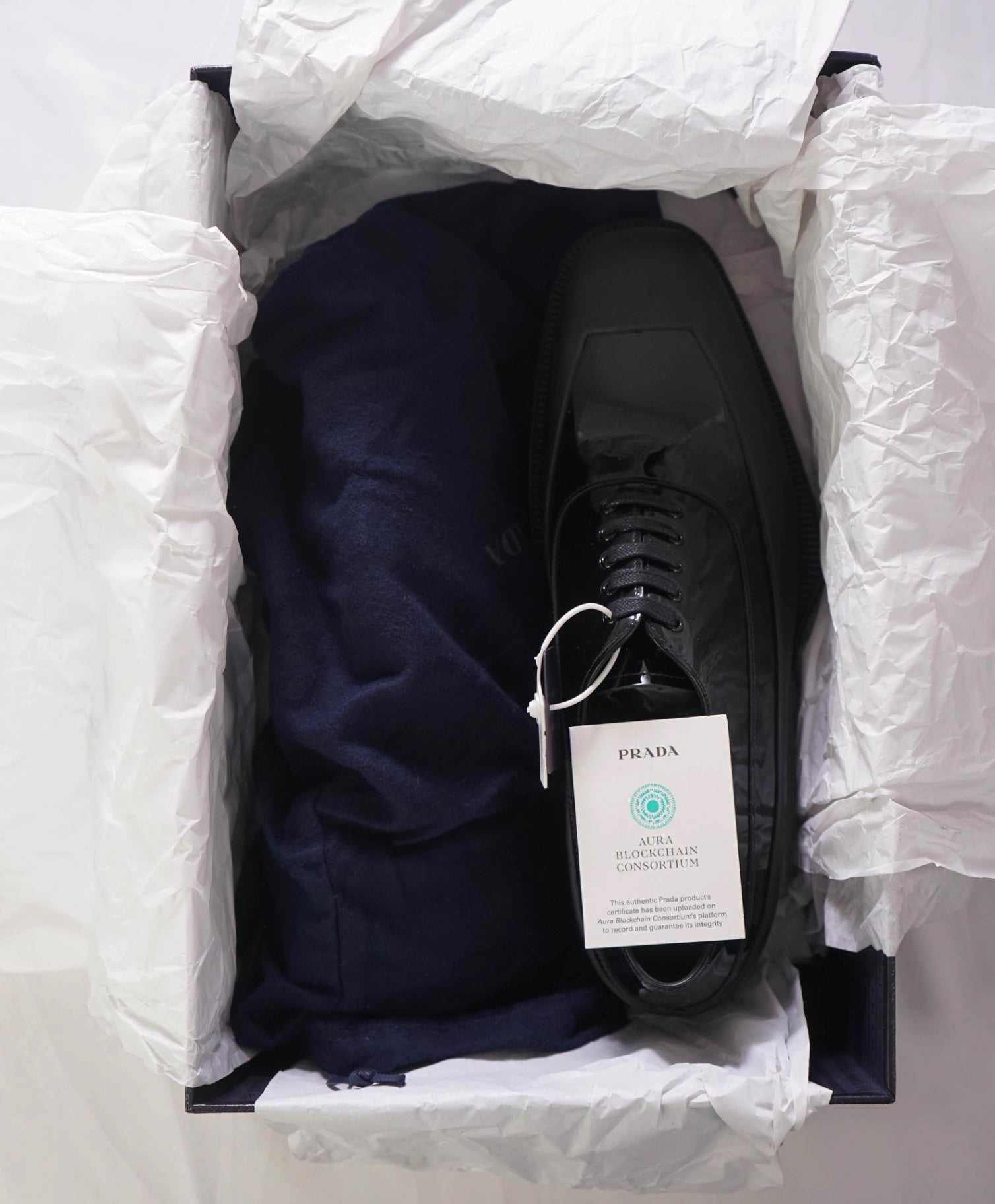 $1,320 PRADA - Black Leather Mixed-Media Lug Sole Oxfords - US 9 (UK8)