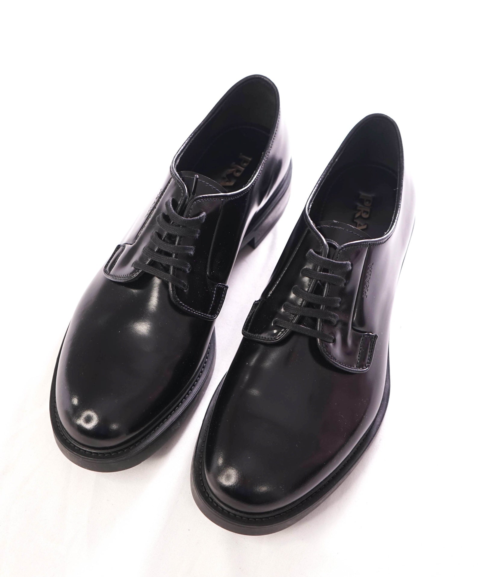 $1,150 PRADA - Black Brushed Polished Leather Derby Lace-Ups - 9 US (8 Prada)