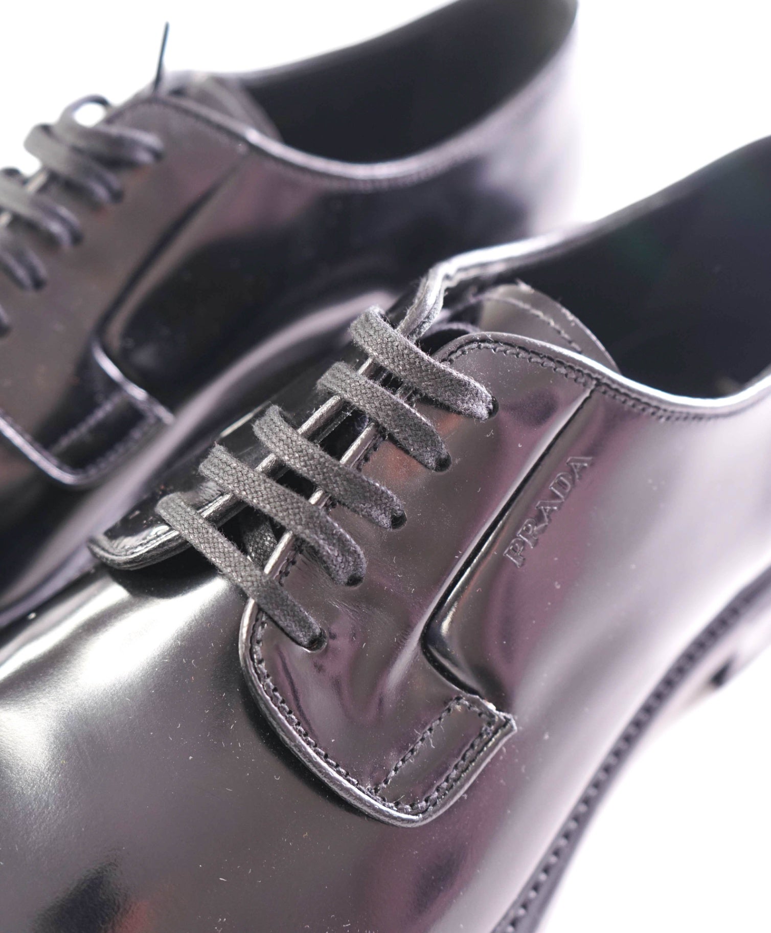 $1,150 PRADA - Black Brushed Polished Leather Derby Lace-Ups - 9 US (8 Prada)