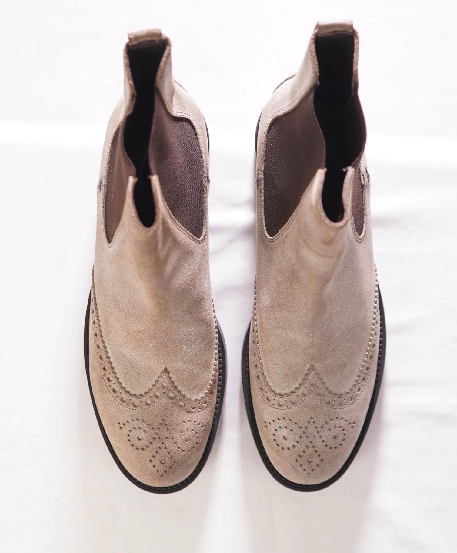 $1,045 TOD'S - Suede Neutral Stone Wingtip Chelsea Boots - US 9.5 (UK8.5)