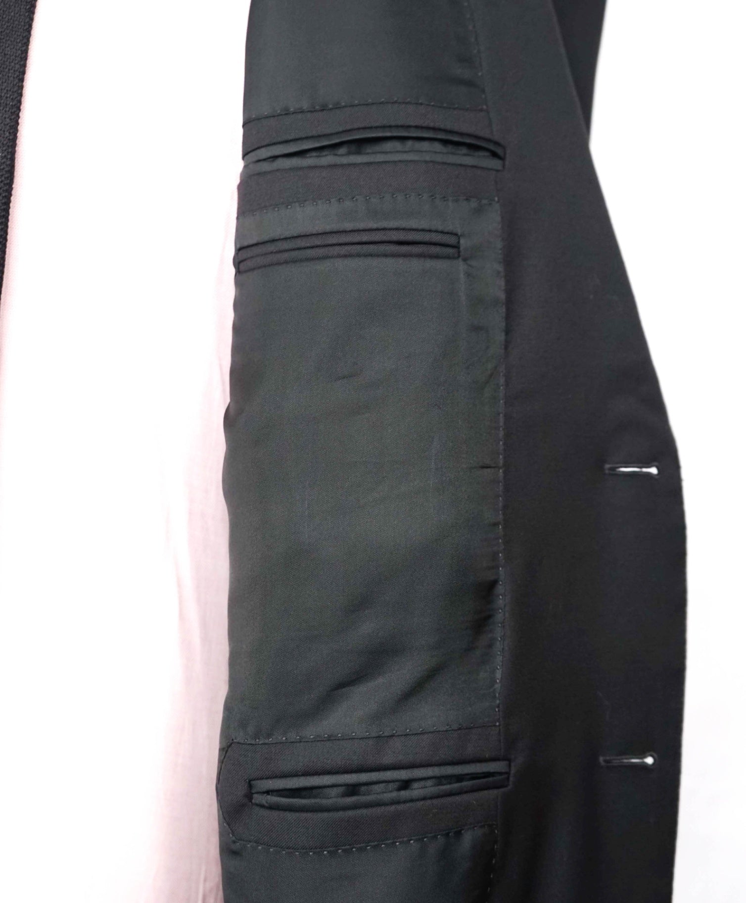 $4,590 ERMENEGILDO ZEGNA - Solid Black "TROFEO" Wool Suit - 42L