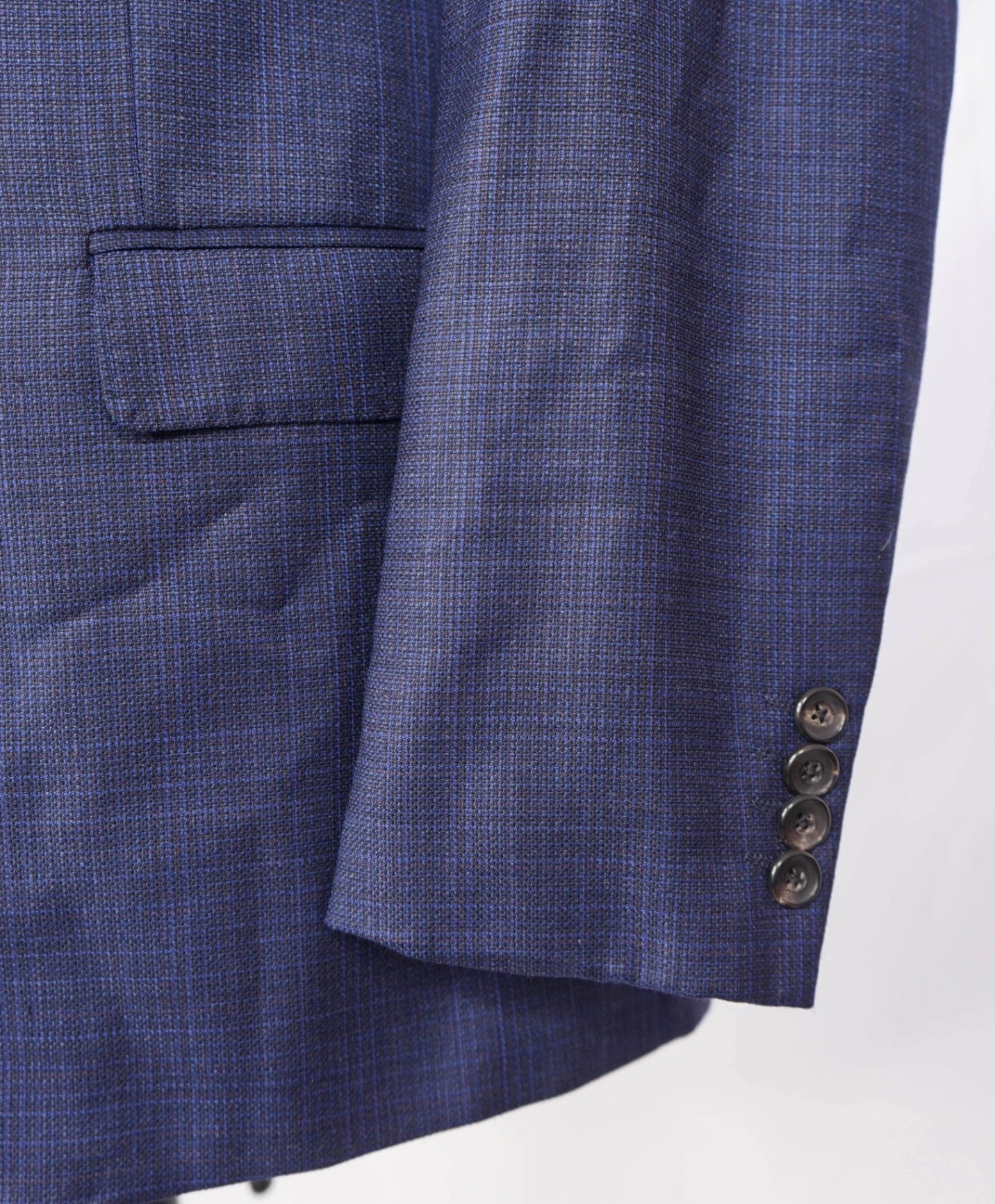 $1,595 EMPORIO ARMANI - Wool Blue Abstract Plaid "G Line" Blazer - 42R