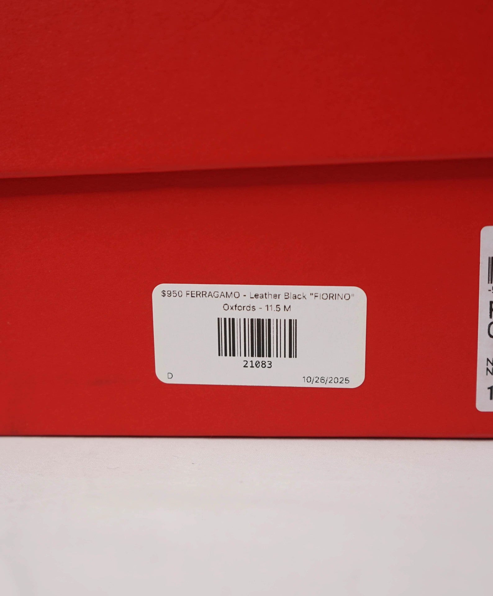 $950 FERRAGAMO - Leather Black "FIORINO" Lug Sole Oxfords - 11.5 M