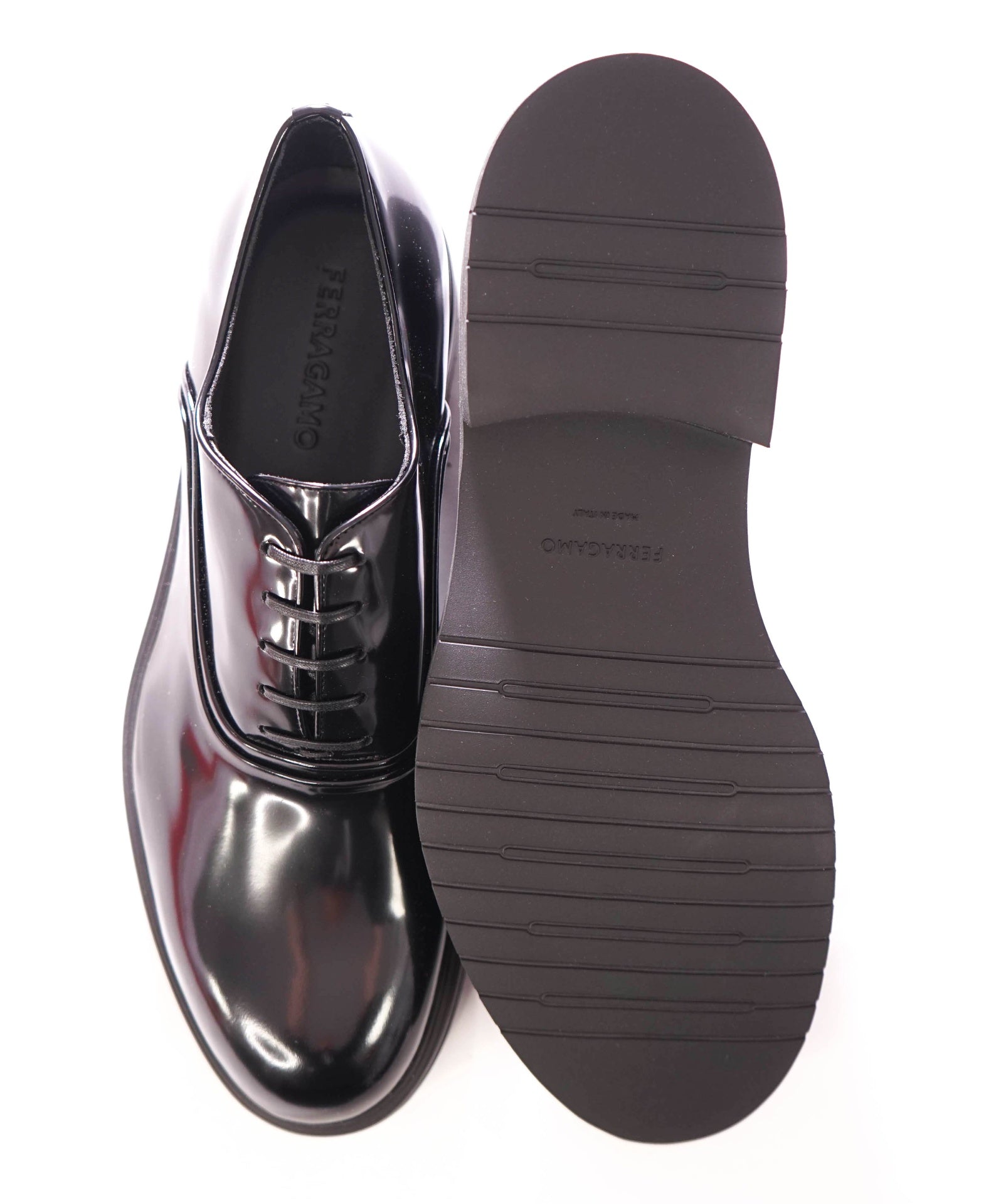 $950 FERRAGAMO - Leather Black "FIORINO" Lug Sole Oxfords - 11.5 M