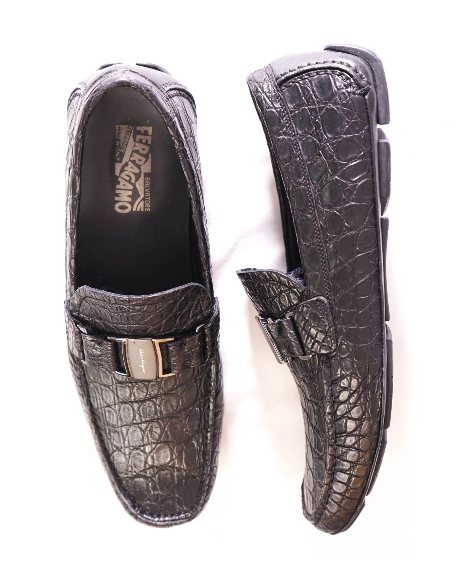 $2,200 FERRAGAMO - "Crocodile Skin" Black Sardegna Loafers - 11 D
