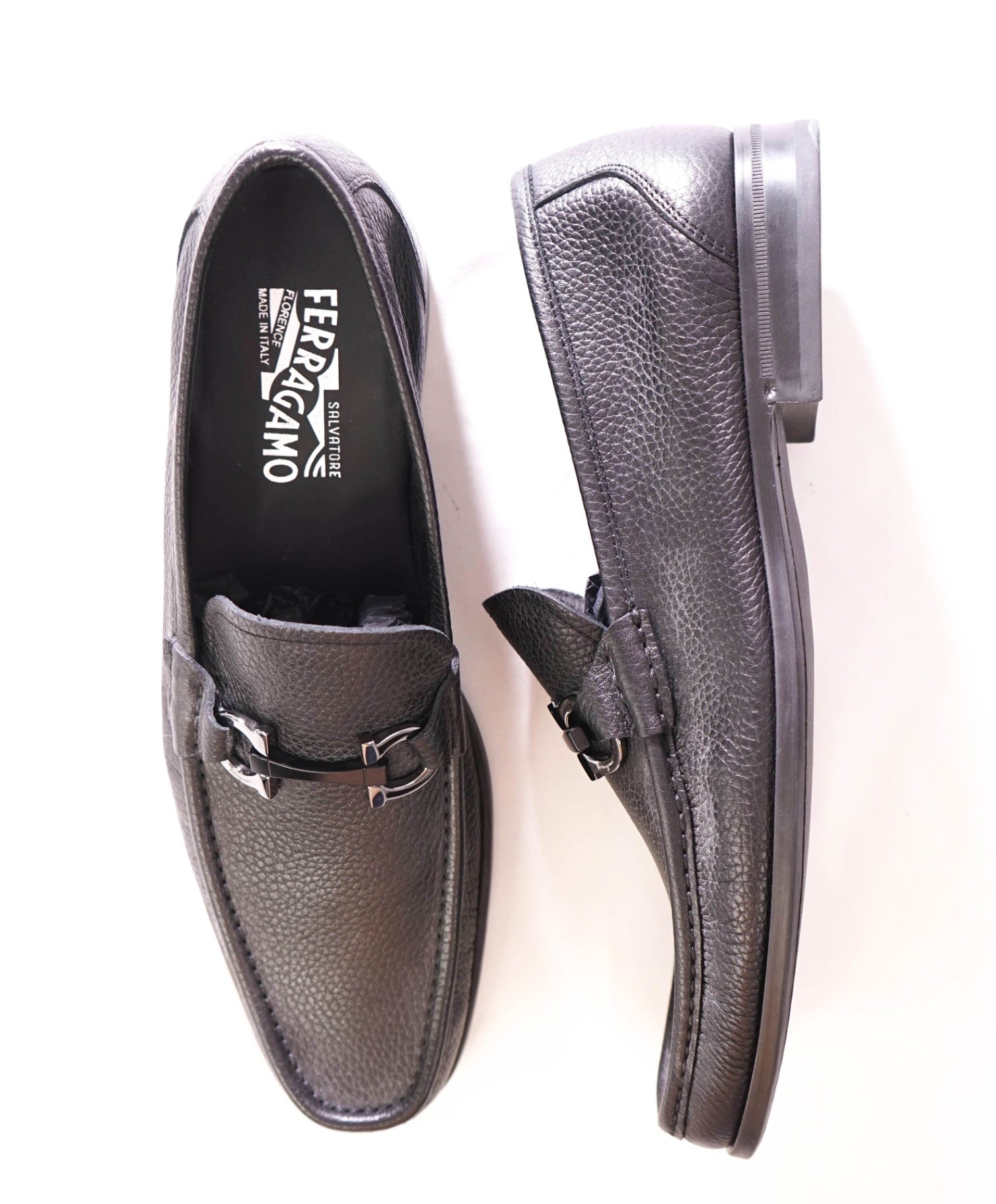 $850 SALVATORE FERRAGAMO - Leather Black Pebbled Loafers - 11 D