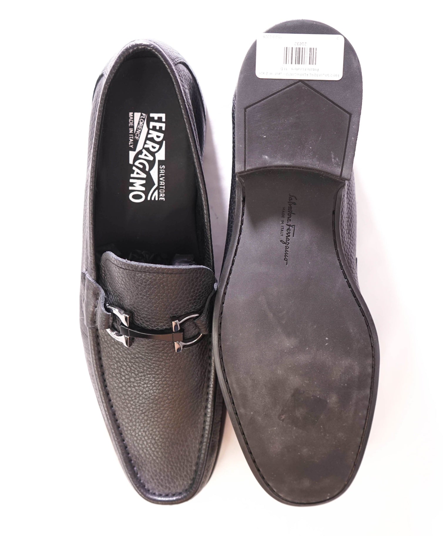 $850 SALVATORE FERRAGAMO - Leather Black Pebbled Loafers - 11 D