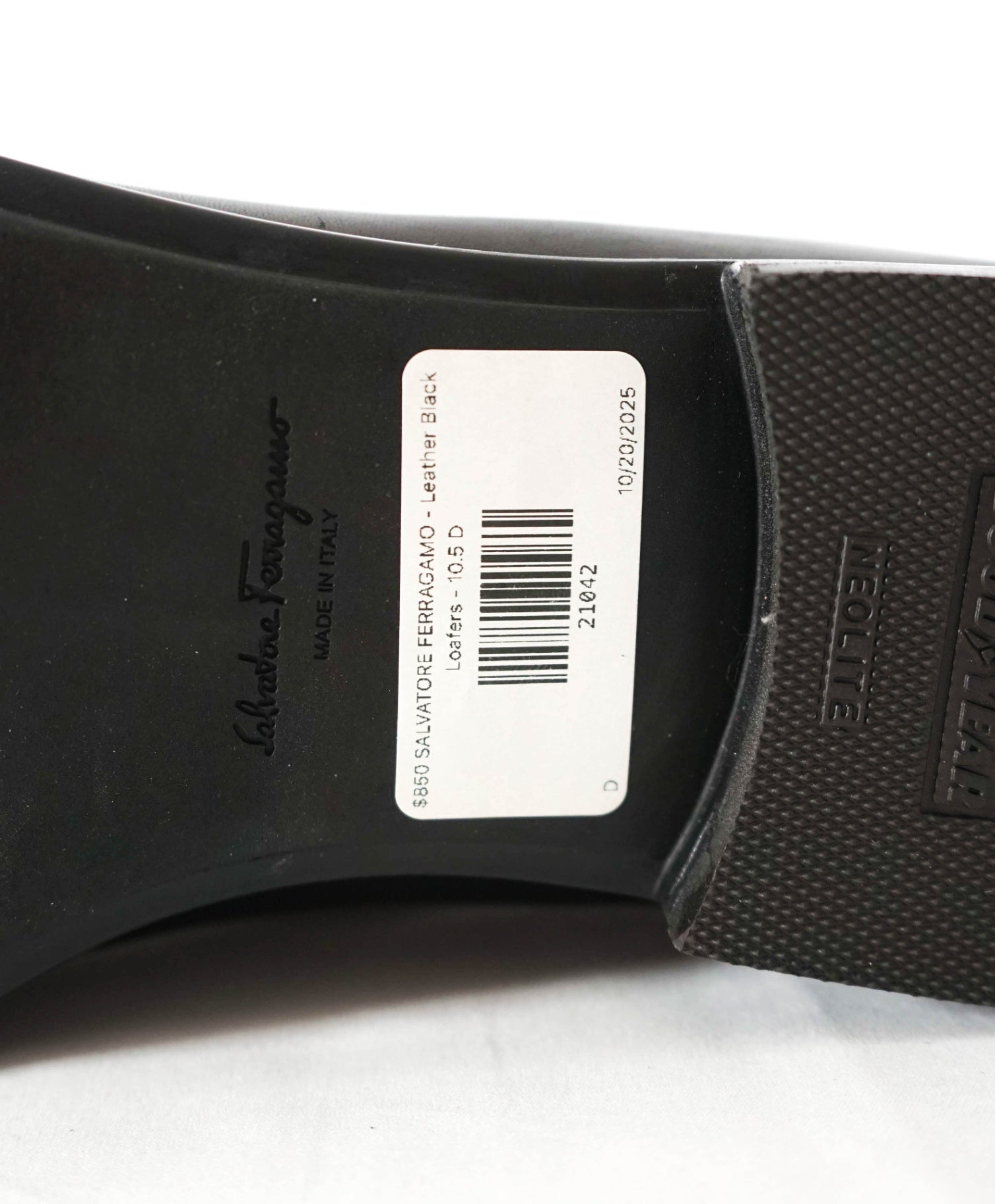 $850 SALVATORE FERRAGAMO - "REE" Leather Black Loafers - 10.5 D