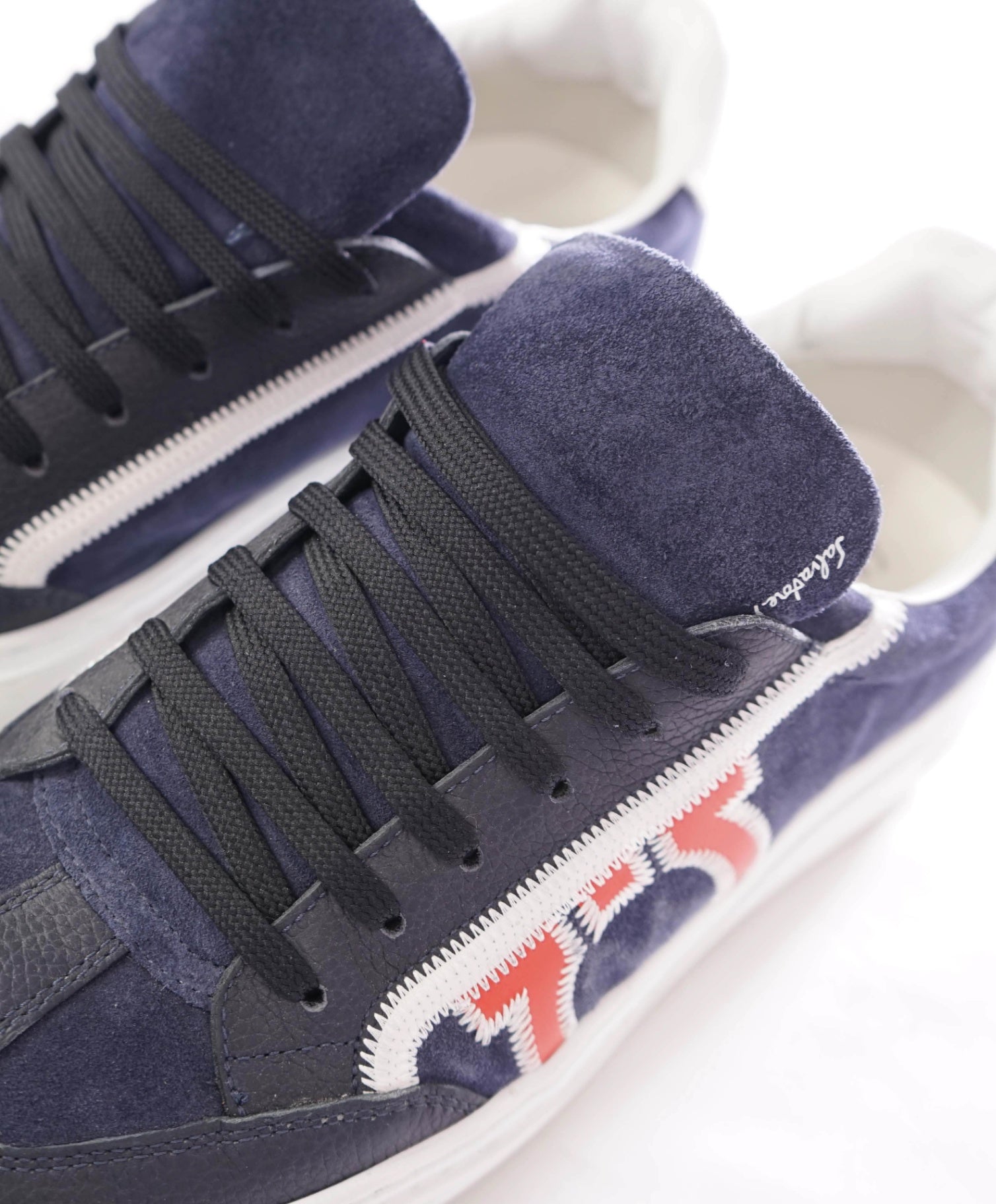 $795 FERRAGAMO - "BORG 5" Leather Navy Sneakers - 8.5 M