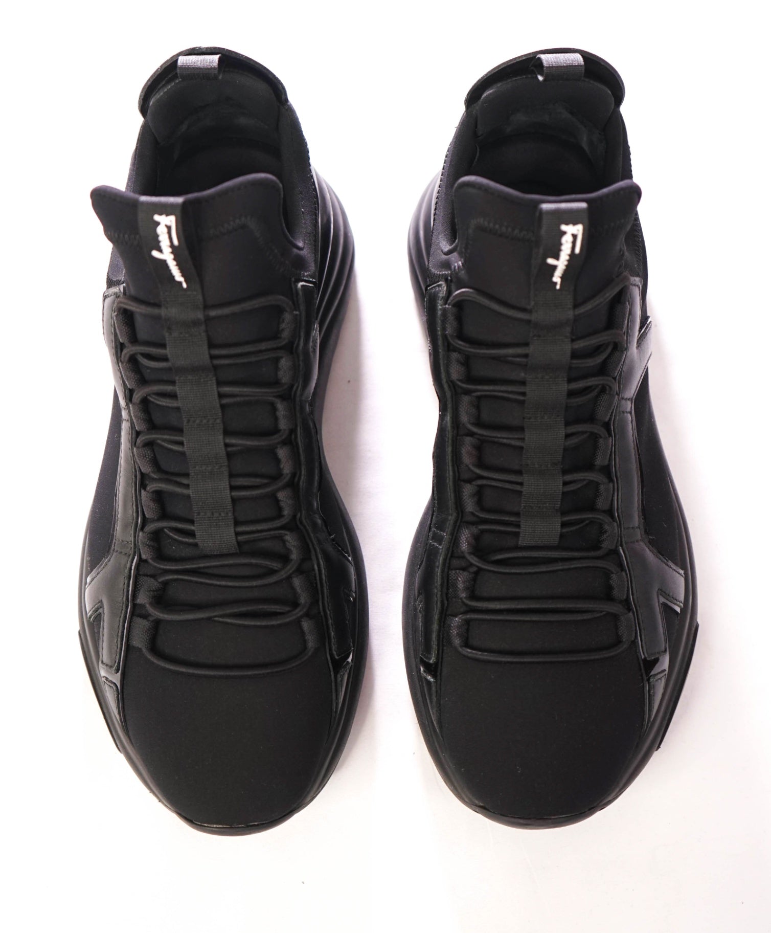 $850 SALVATORE FERRAGAMO - Black Runner Sneakers - 8.5 M