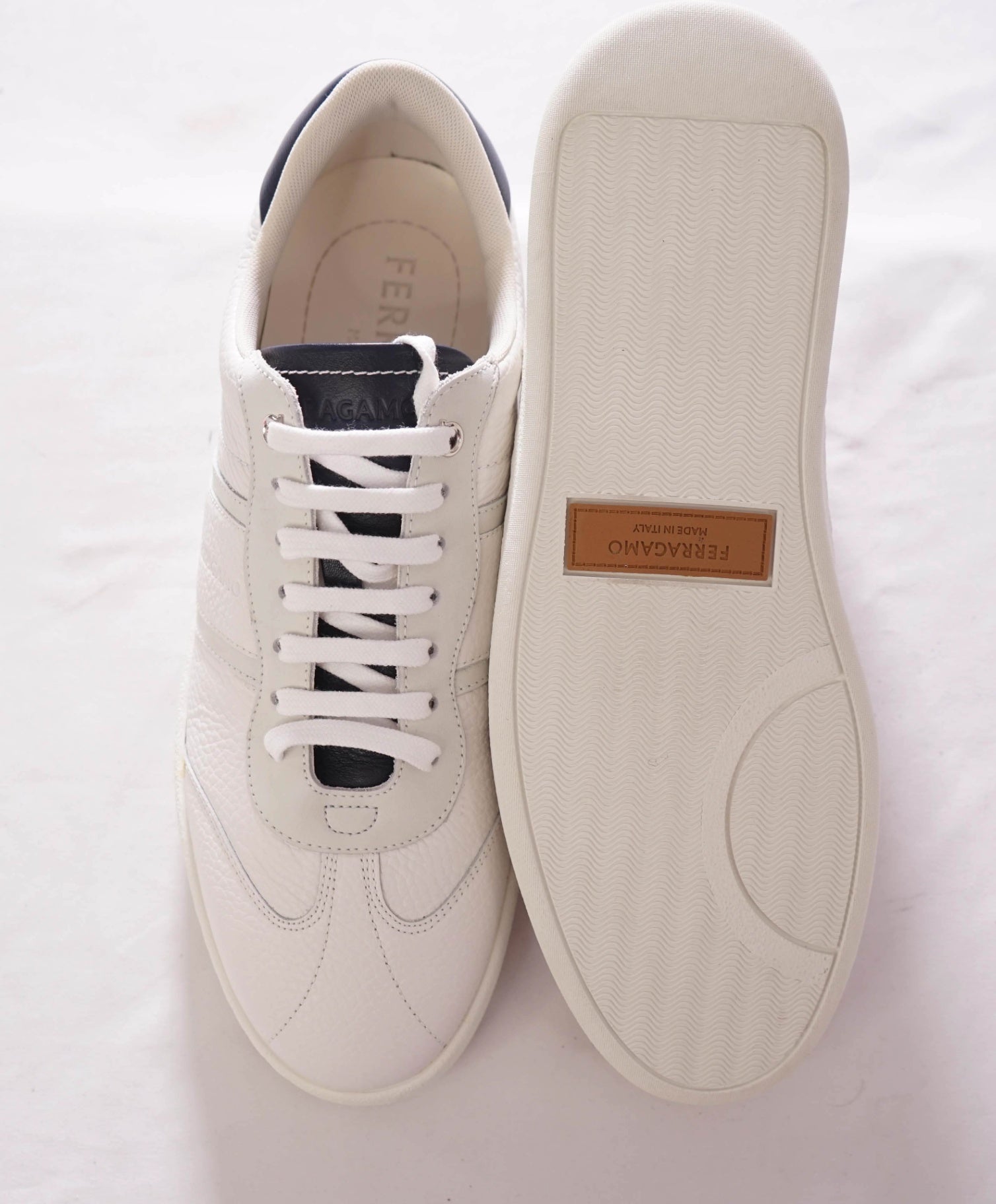 $780 FERRAGAMO - Leather White Pebble "ACHILLE" Sneakers - 9.5 M