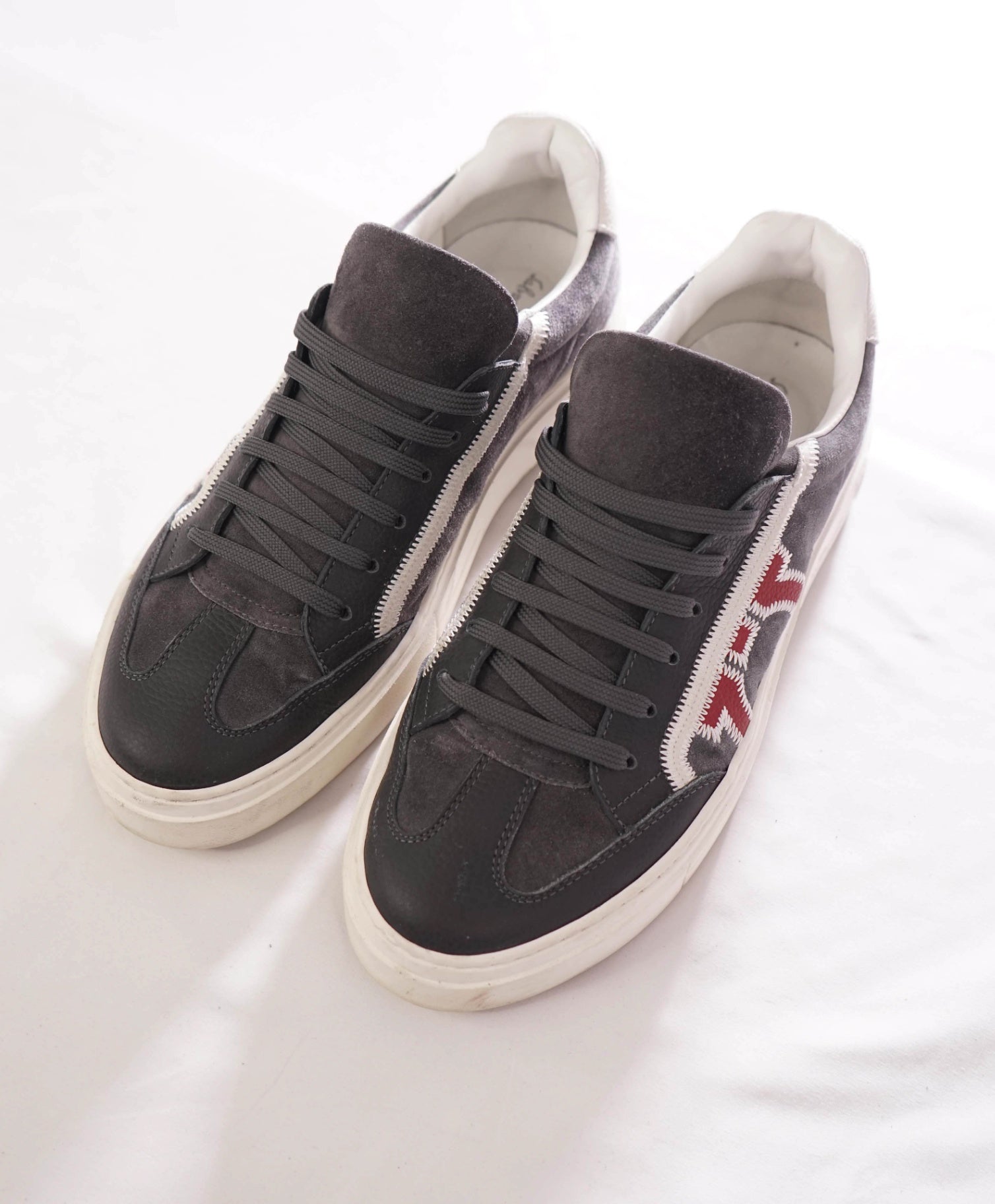 $795 FERRAGAMO - "BORG 5" Gray Leather Sneakers - 8.5 M