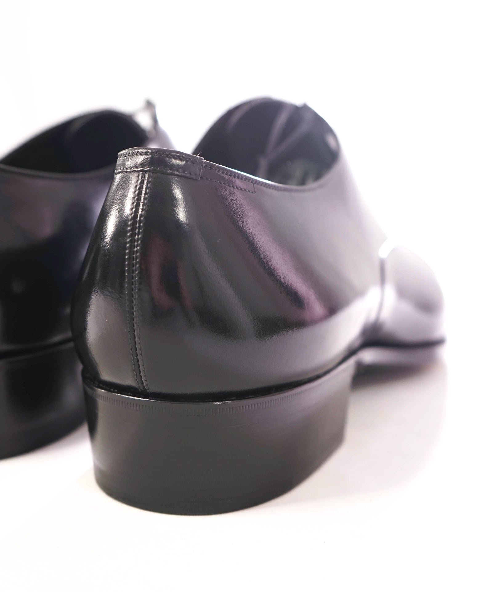 $1,990 TOM FORD - "Edgar" Leather Black Oxfords - 11.5 (11TF)