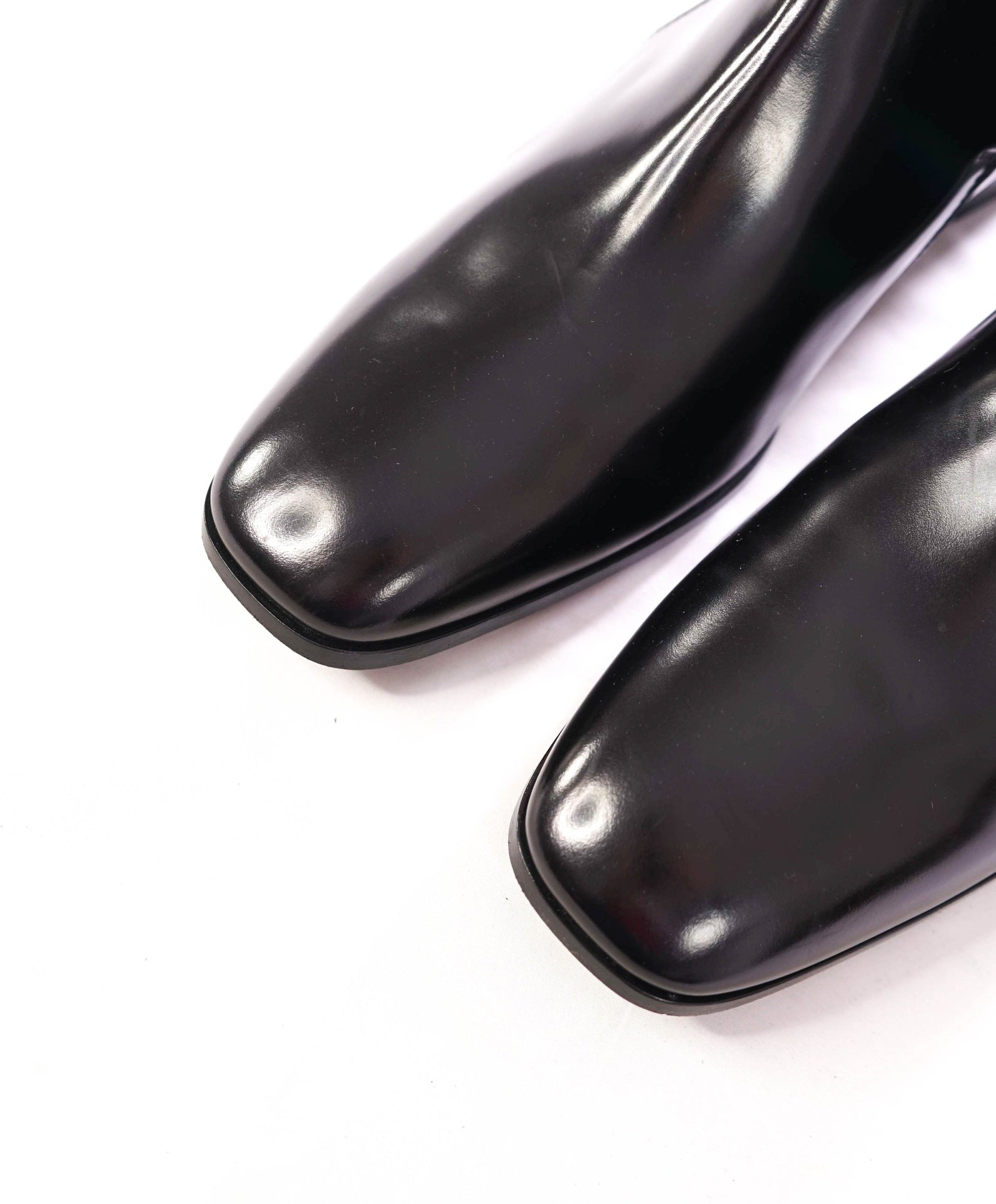 $1,195 TOD'S - Leather Black Gold Engraved Buckel Boots - US 10 (9UK)