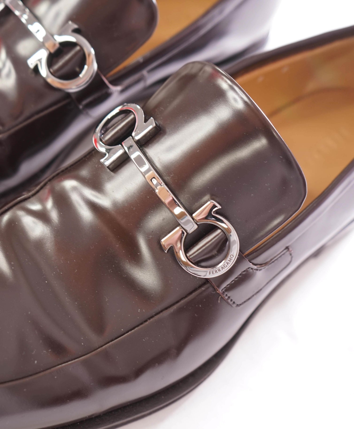 $1,150 FERRAGAMO - Leather Brown "FINLEY" Loafers - 9 D