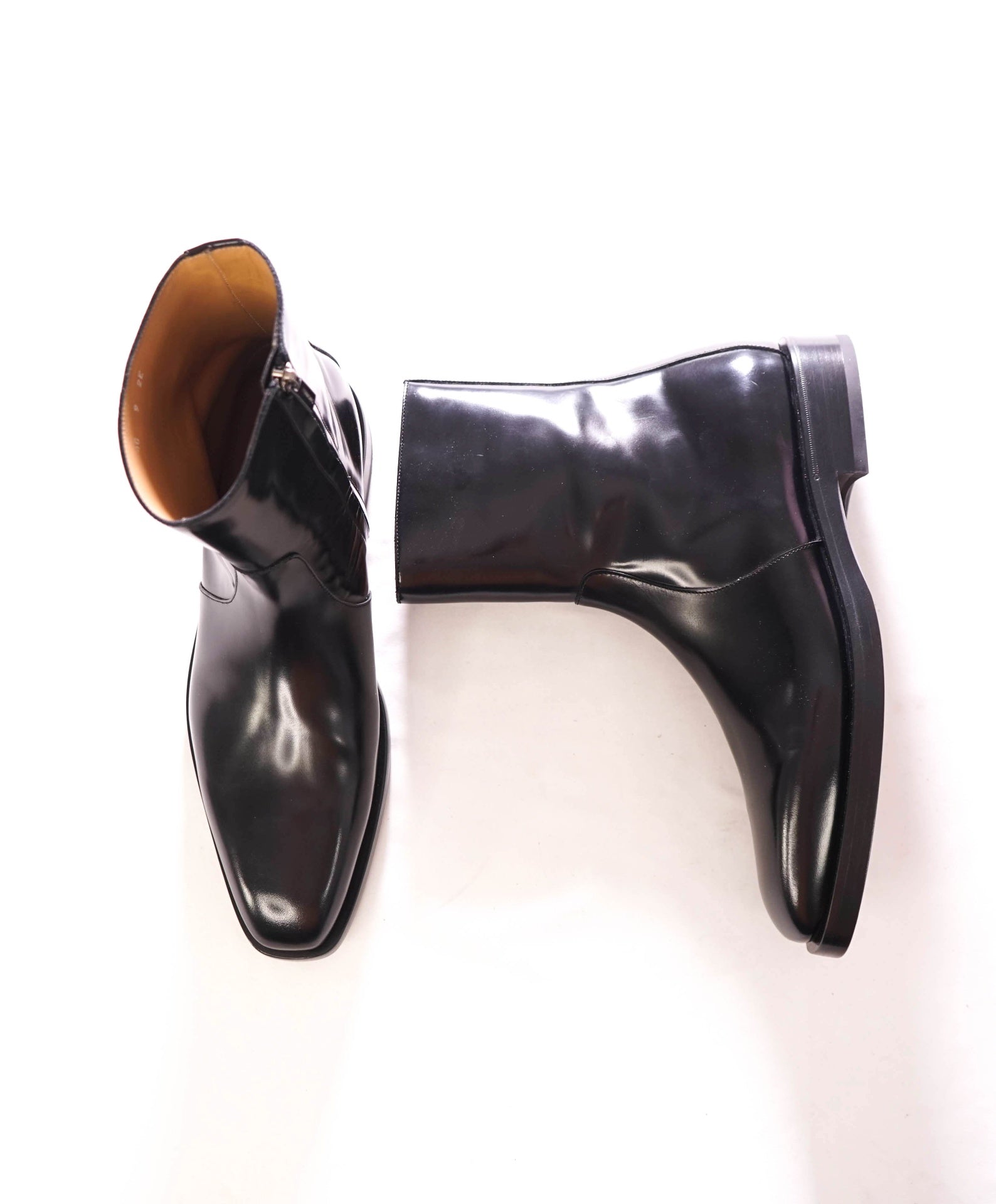 $1,600 FERRAGAMO - Leather Black "GERALD" Zip Boots - 9 EE