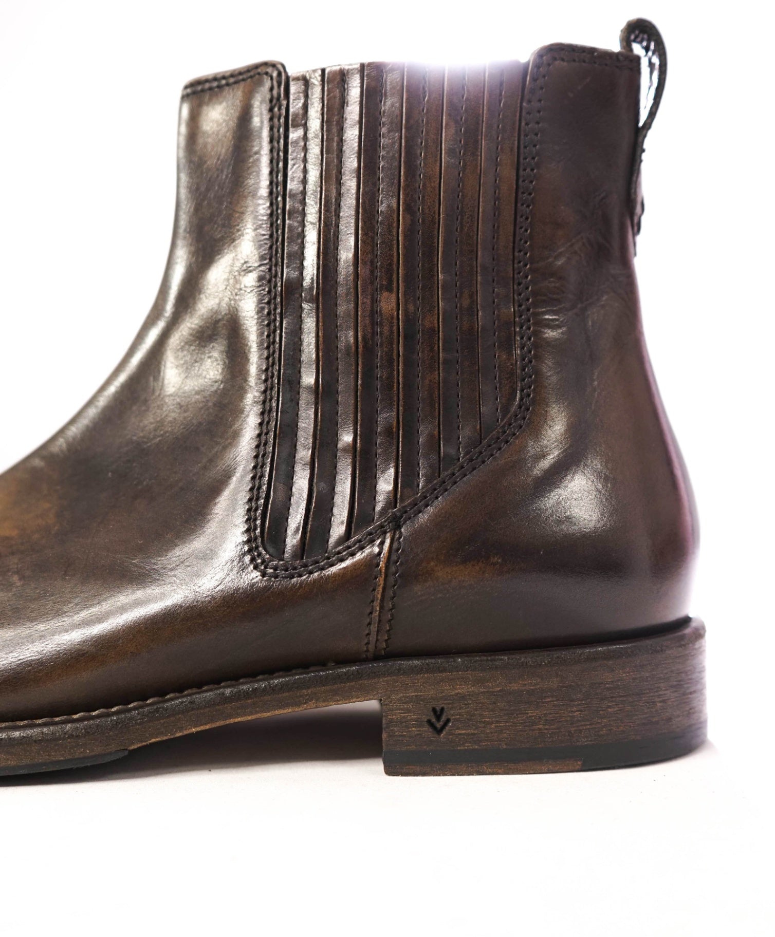 $898 JOHN VARVATOS - Leather Distressed Brown Boots - 8