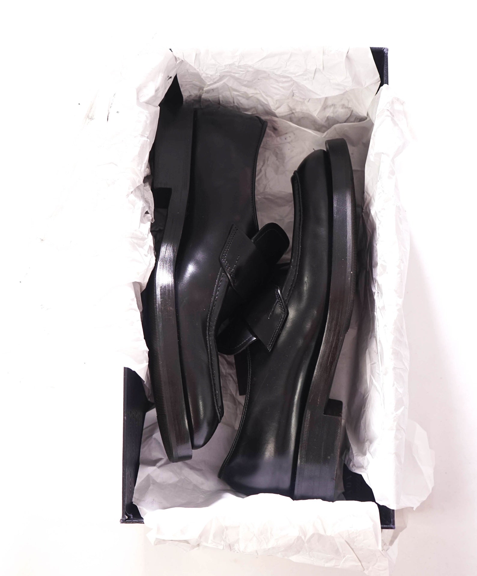 $950 PRADA - Leather Black "Spazzolatto" Penny Loafers - US 8.5 (UK7.5)