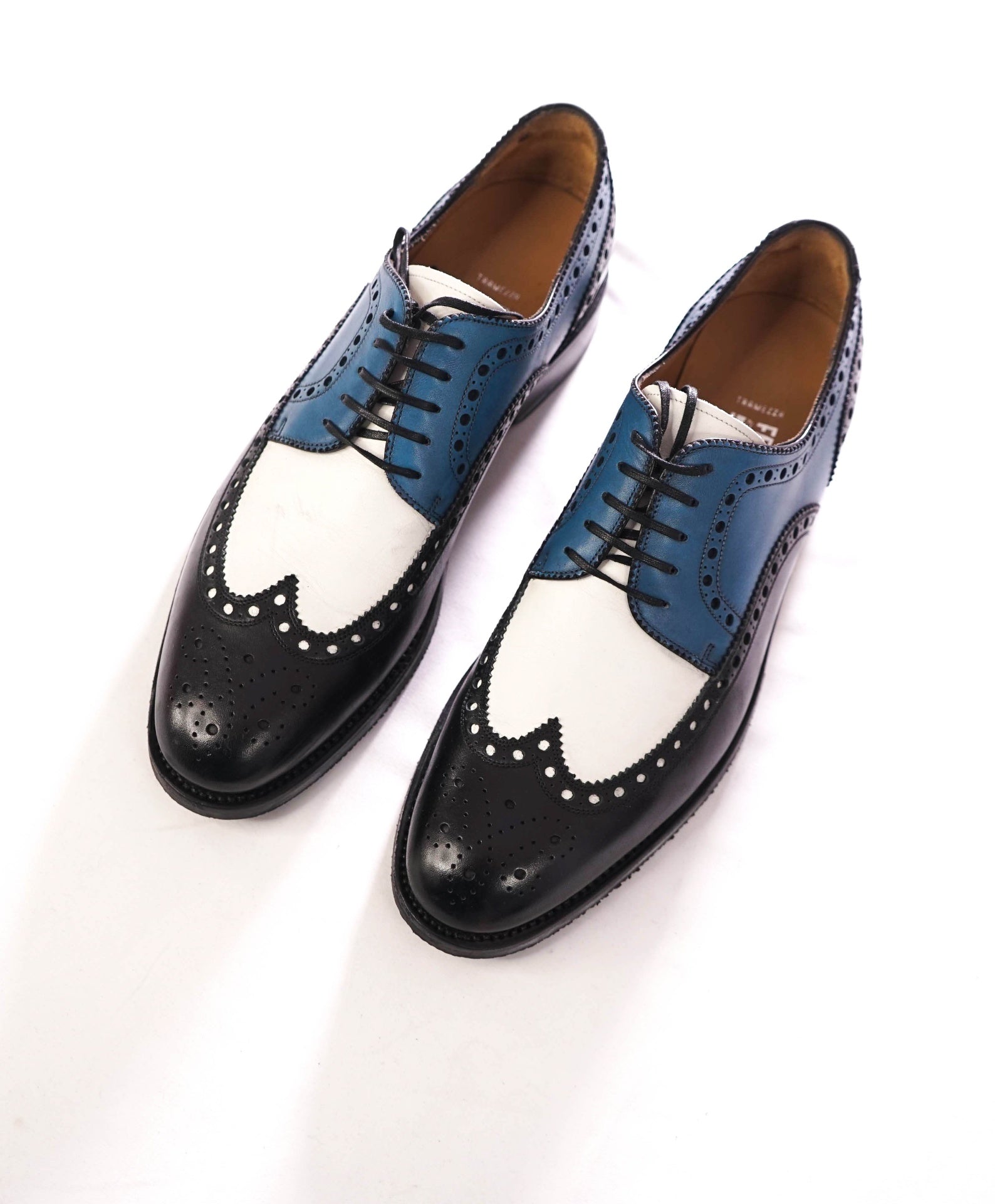 $1,595 FERRAGAMO - Leather TRAMEZZA Wingtip Derby - 9.5 D