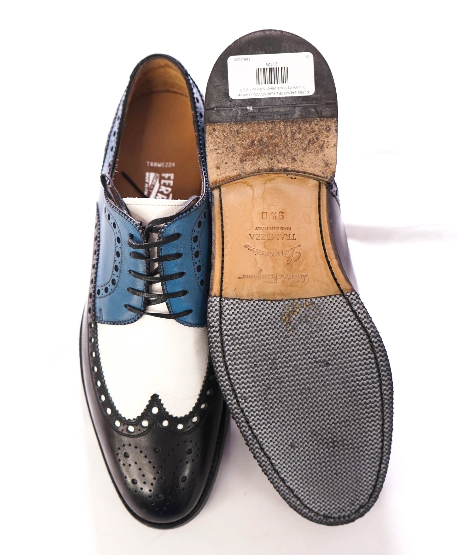 $1,595 FERRAGAMO - Leather TRAMEZZA Wingtip Derby - 9.5 D