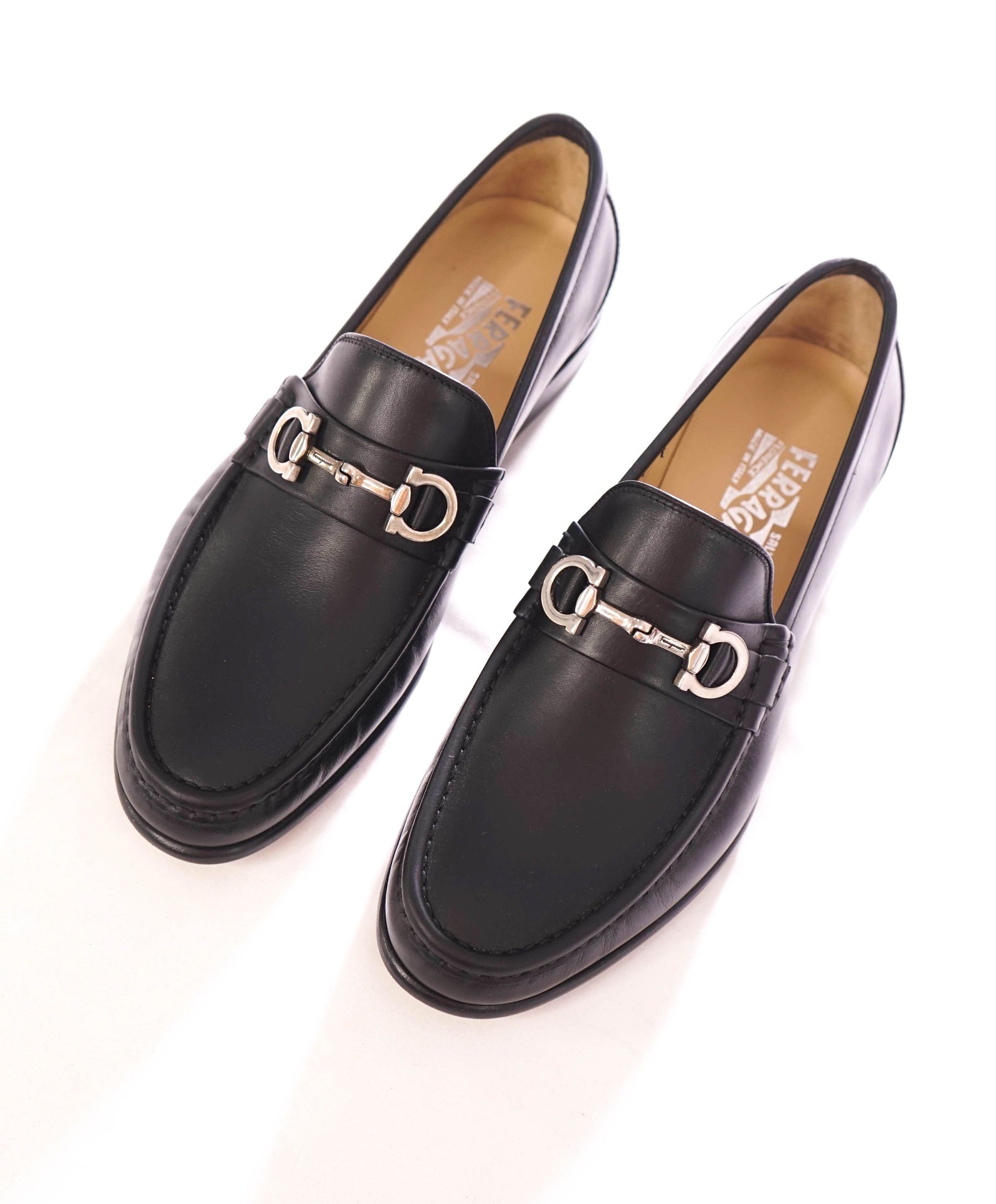 $850 SALVATORE FERRAGAMO - Leather Black Logo Bit Loafers - 7.5 3E