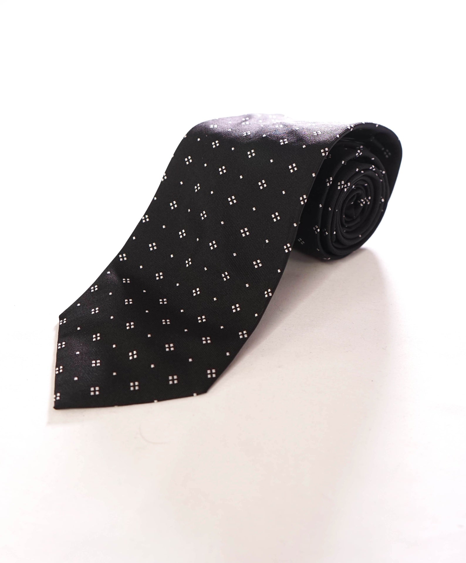 $390 ZEGNA COUTURE - Silk Black/Silver Micro Geometric - 3.5" Tie