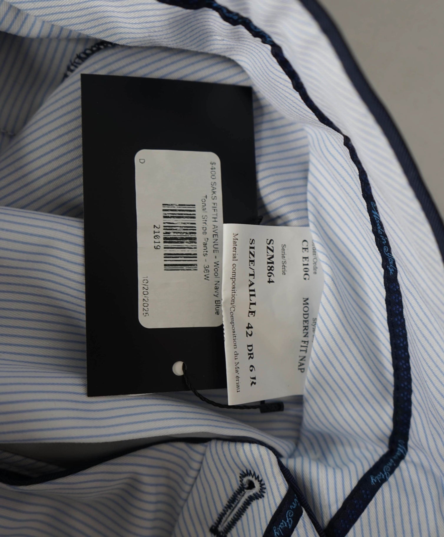 $400 SAKS FIFTH AVENUE - Wool Navy Blue Herringbone Pants - 36W