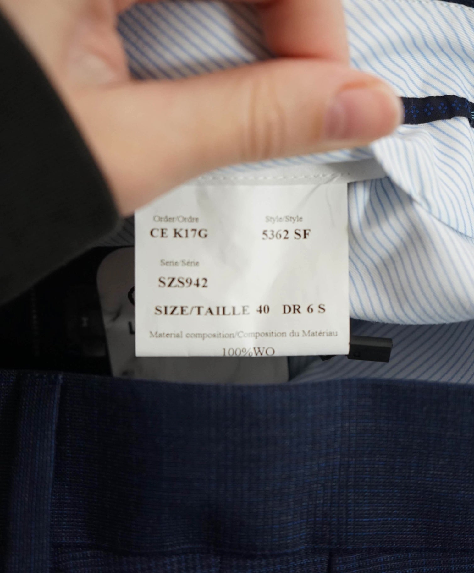 $400 SAKS FIFTH AVENUE - Wool Navy Blue Micro Check Pants - 34W