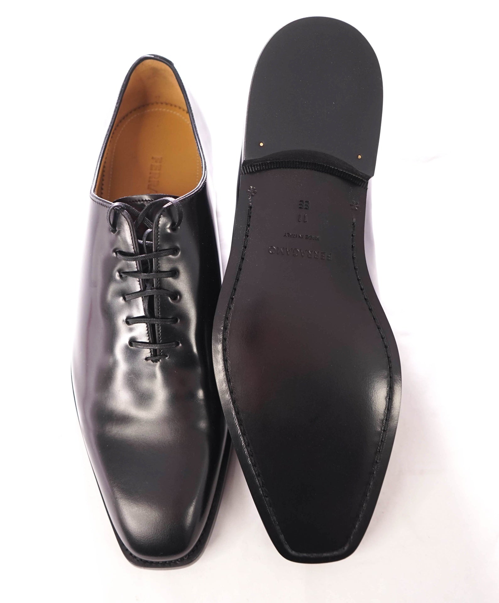 $1,095 FERRAGAMO - Black "GEOFFREY" Wholecut Leather Oxfords - 11 EE