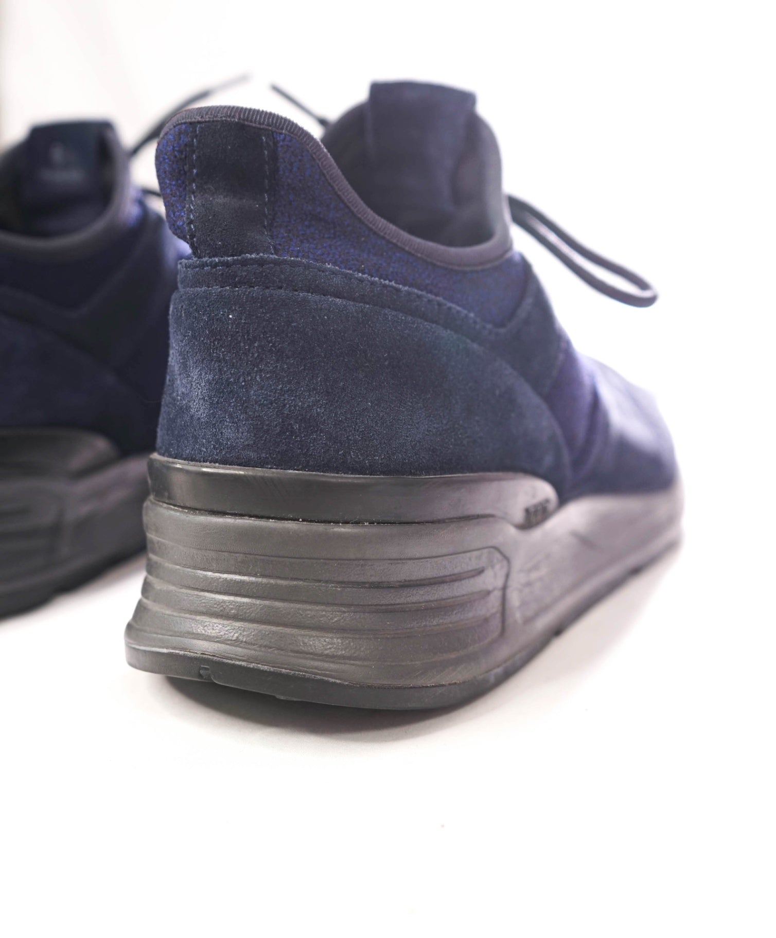 $780 TOD'S - Navy Suede "T" Sneakers - US 7.5 (UK6.5)