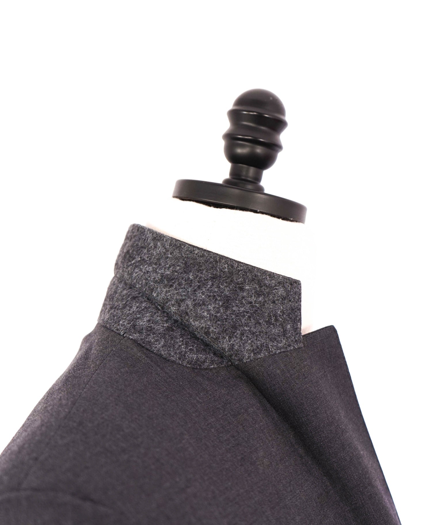 $1,995 CANALI - Wool Solid Gray 2-Btn Classic Suit - 36S