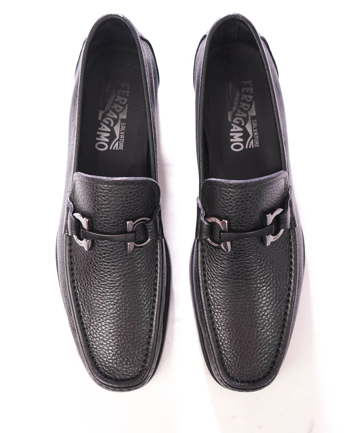 $850 FERRAGAMO - *GRANDIOSO* Leather Black Pebble Loafers - 9 D
