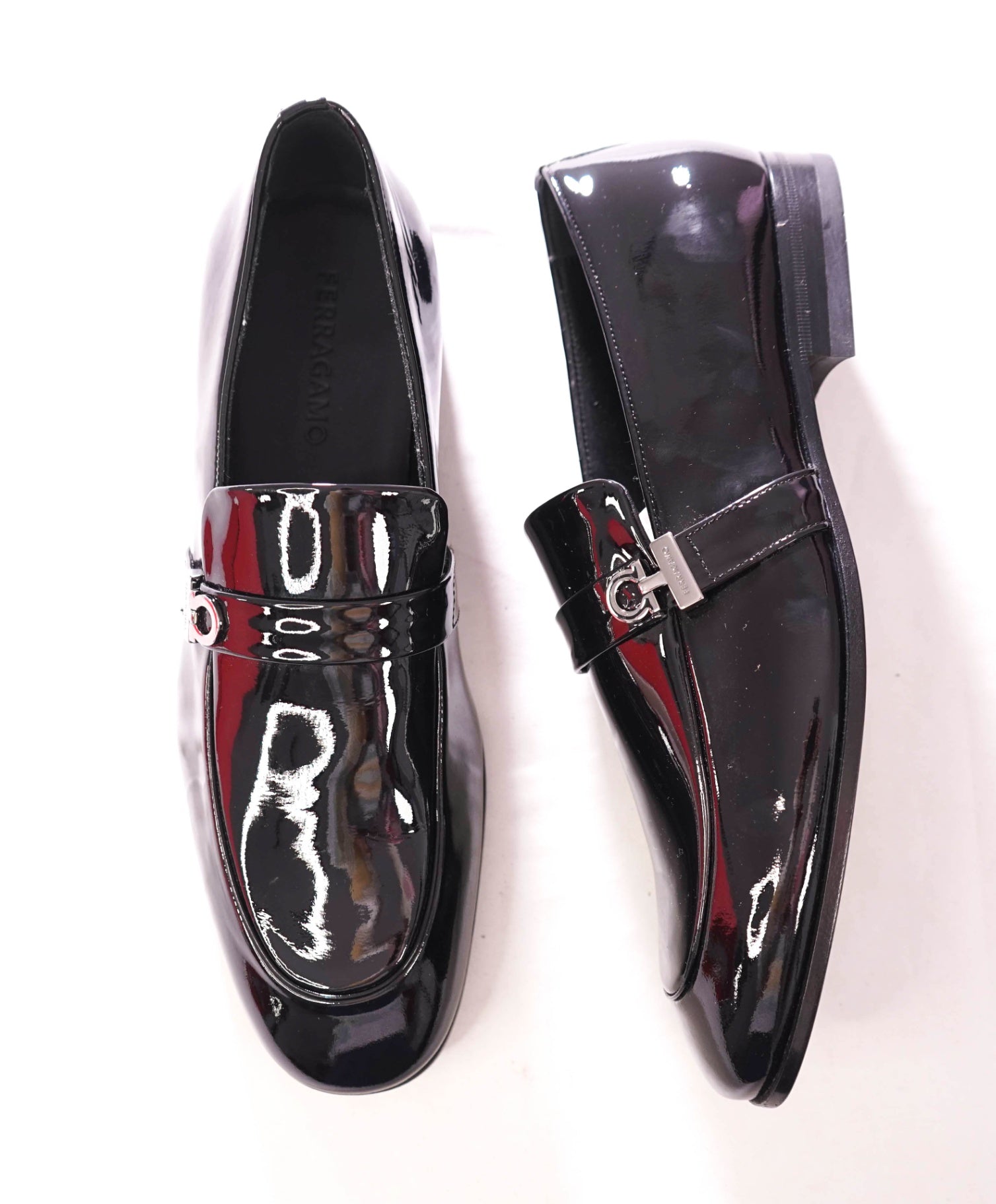 $950 FERRAGAMO - Black Patent Leather "DEAL" Loafers - 9 EE