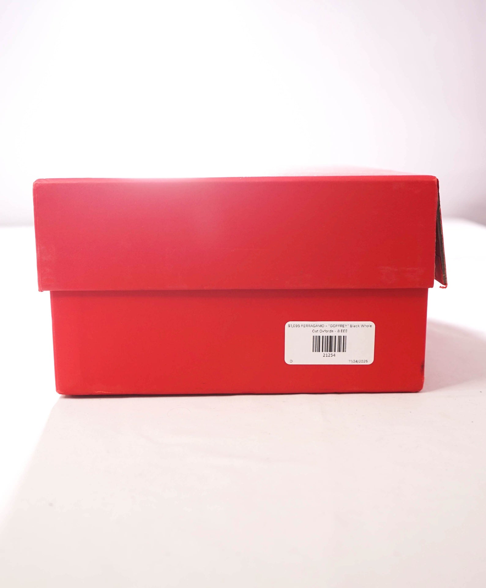 $1,095 FERRAGAMO - "GOFFREY" Black Whole Cut Oxfords - 8 EEE