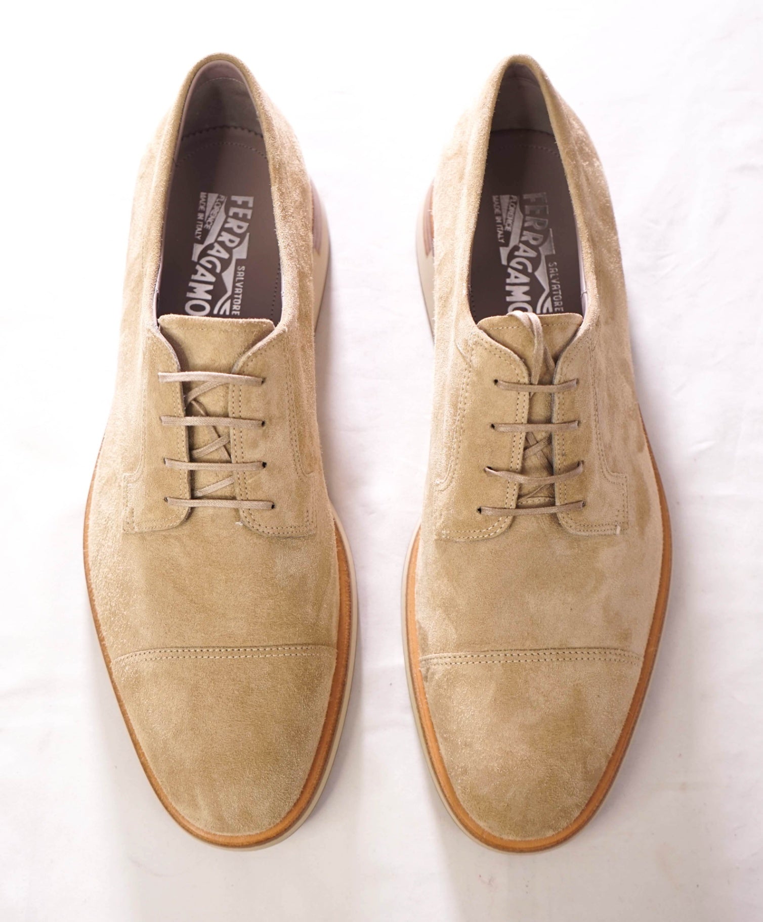 $880 FERRAGAMO - Tan Gancini Logo Suede "ALTAIR" Derby - 11.5 E