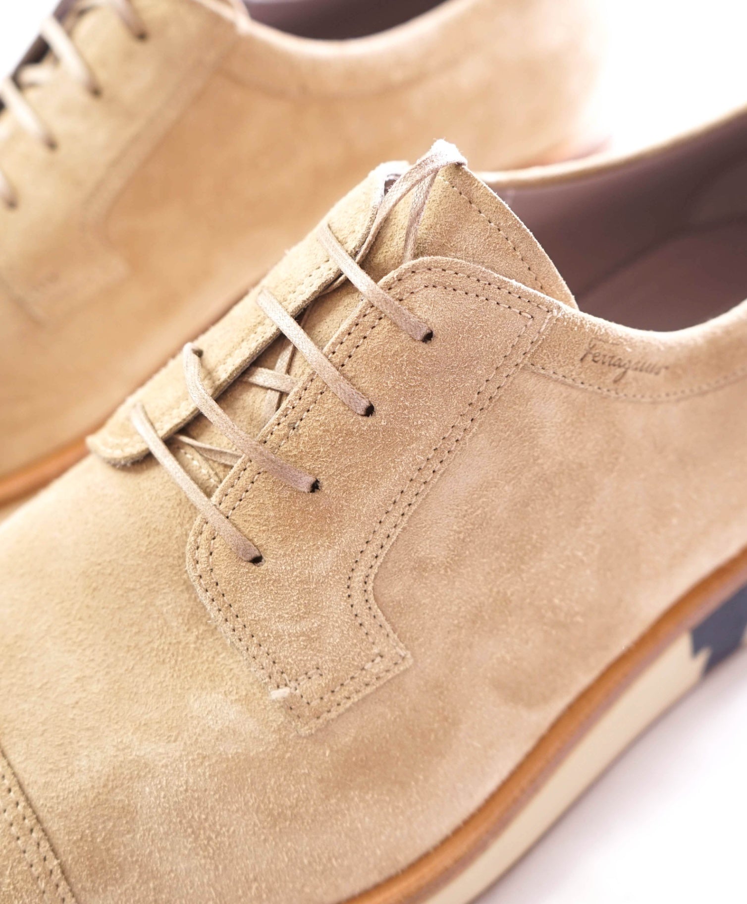$880 FERRAGAMO - Tan Gancini Logo Suede "ALTAIR" Derby - 11.5 E