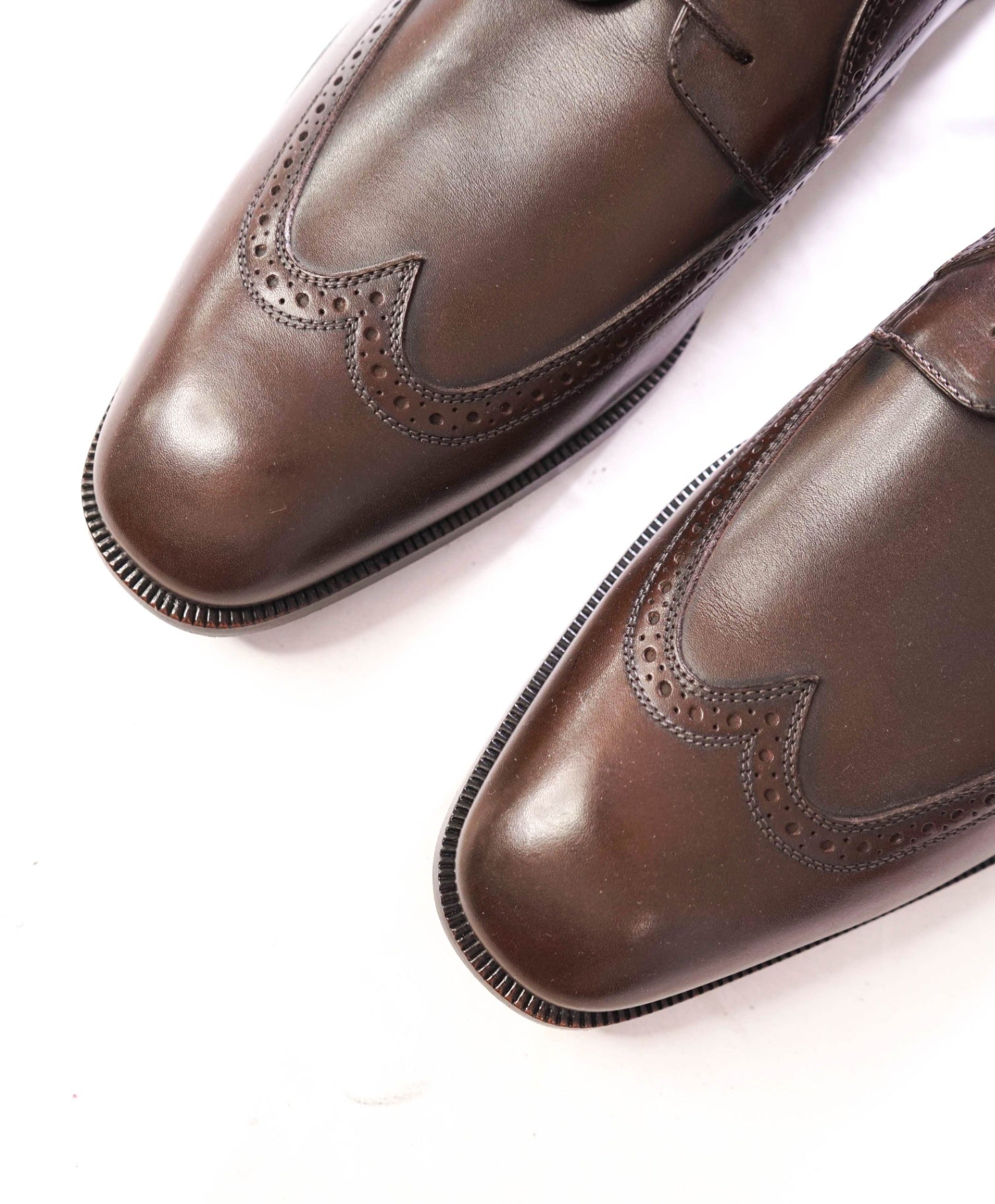 $950 FERRAGAMO - Brown Wingtip Leather Derby - 12 EE