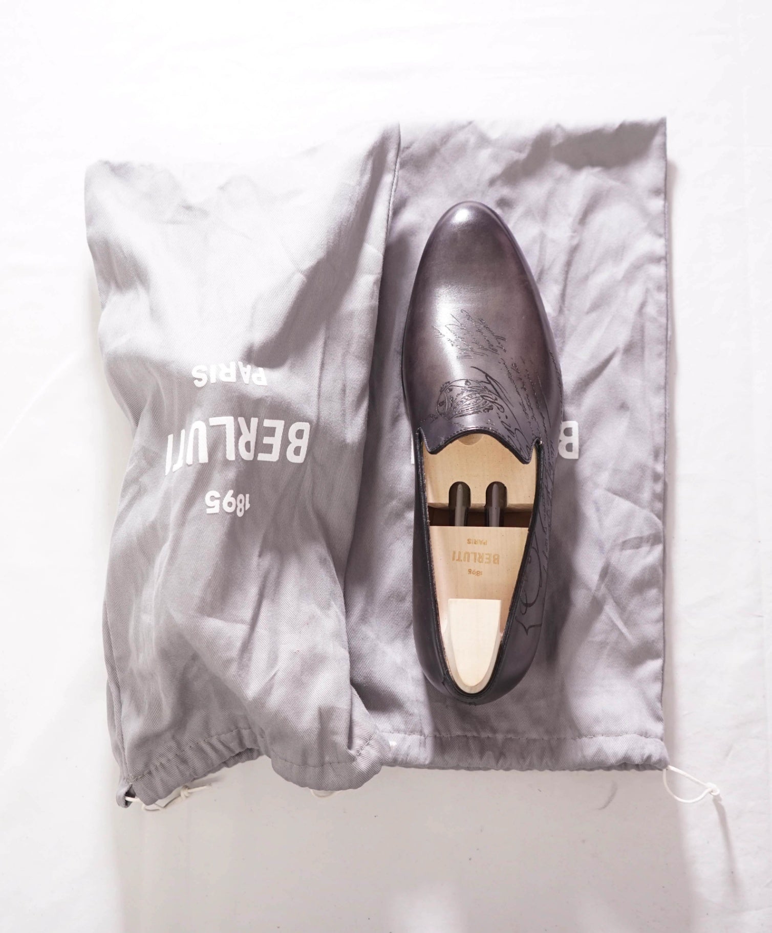$2,540 BERLUTI - Gray SCRITTO Leather Loafers - US 9 (UK8)