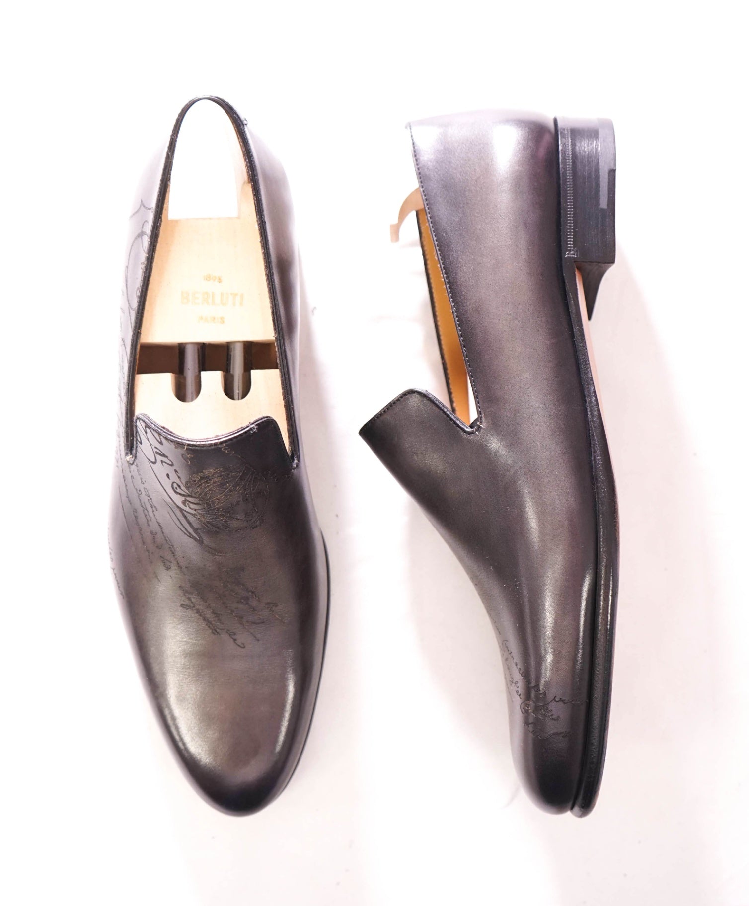 $2,540 BERLUTI - Gray SCRITTO Leather Loafers - US 9 (UK8)
