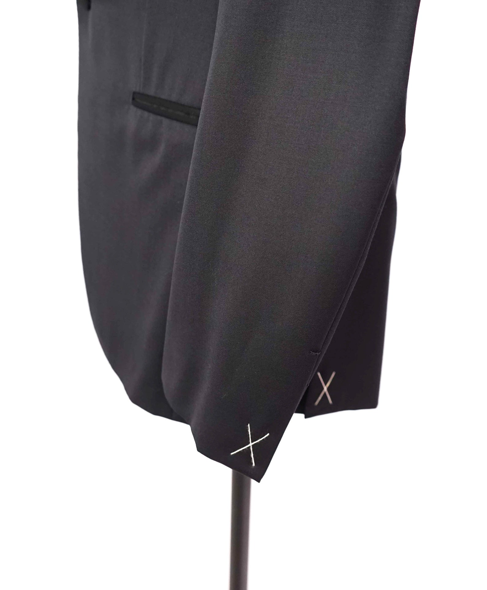 $3,995 ZEGNA - Black "SU MISURA 1/1" Wool Tuxedo Jacket - 44R