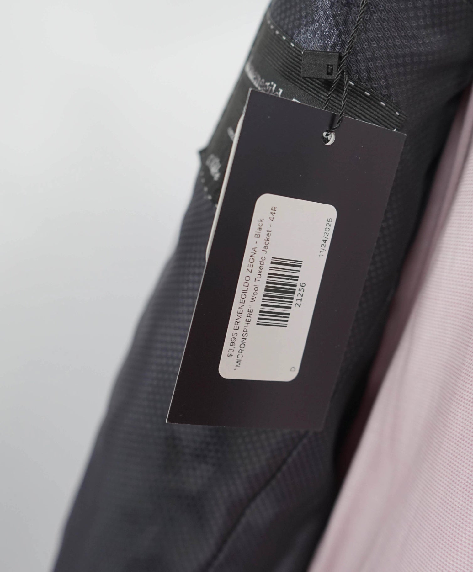 $3,995 ZEGNA - Black "SU MISURA 1/1" Wool Tuxedo Jacket - 44R