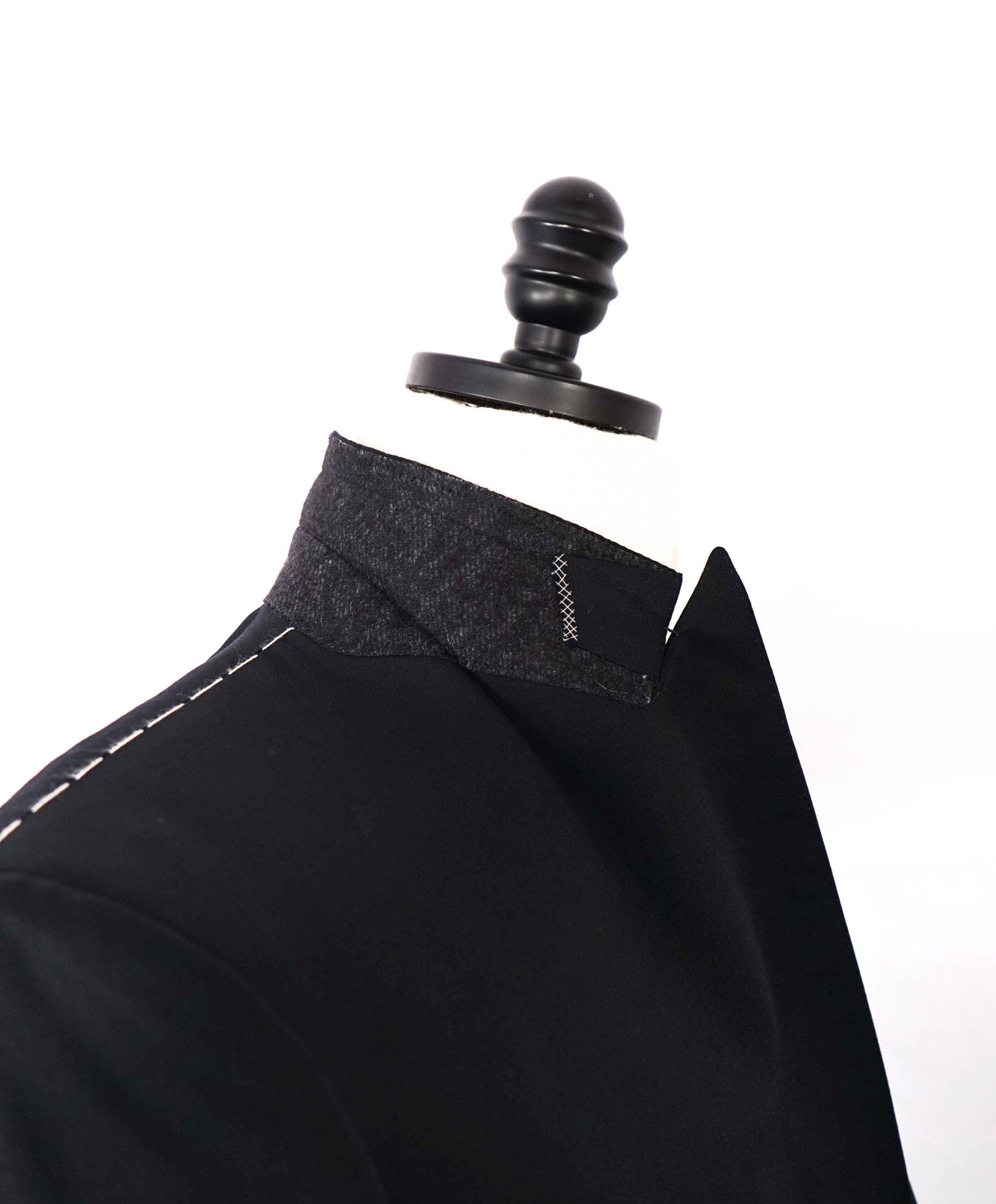 $3,995 ZEGNA - Black "SU MISURA 1/1" Wool Tuxedo Jacket - 44R