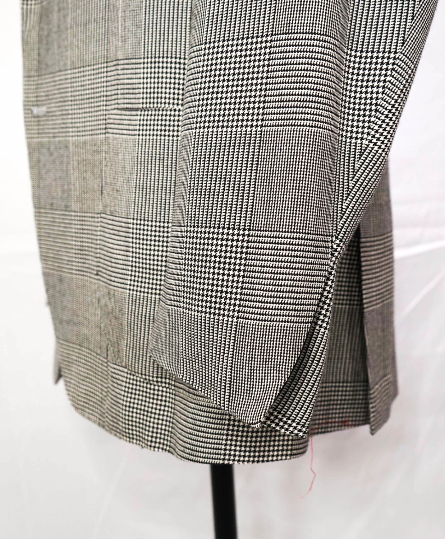 $2,995 ISAIA - Ivory/Black Plaid Houndstooth Flannel Wool Blazer - 46R