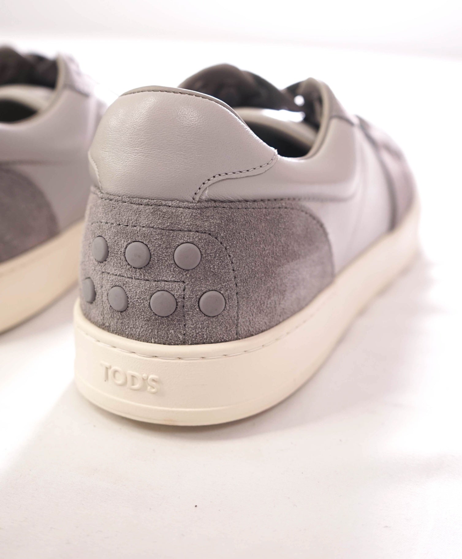 $990 TOD'S - Gray Leather/Suede Sneakers - US 10 (9UK)