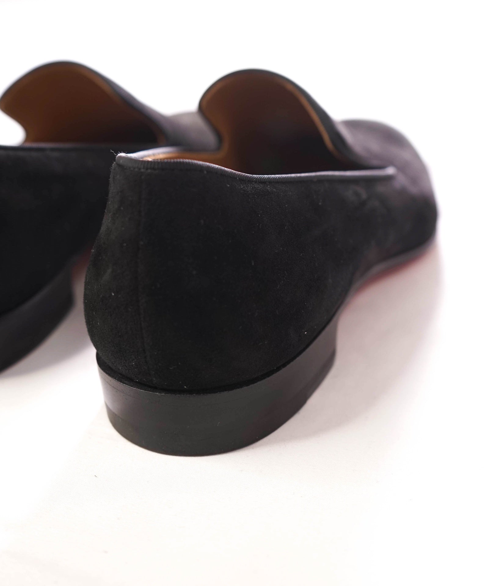 $1,050 CHRISTIAN LOUBOUTIN - Black Suede Loafers - US 7 (40EU)